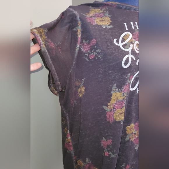 Every day t shirt, floral by Maurices - Picture 2 of 2